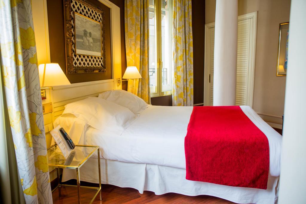 Hotel Arosa Madrid Szoba fotó