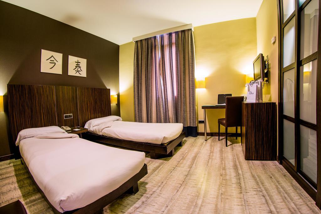 Hotel Arosa Madrid Kültér fotó