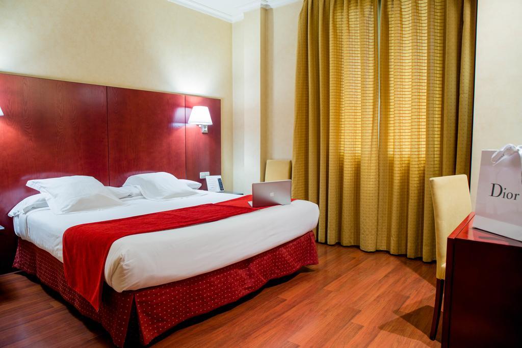 Hotel Arosa Madrid Kültér fotó