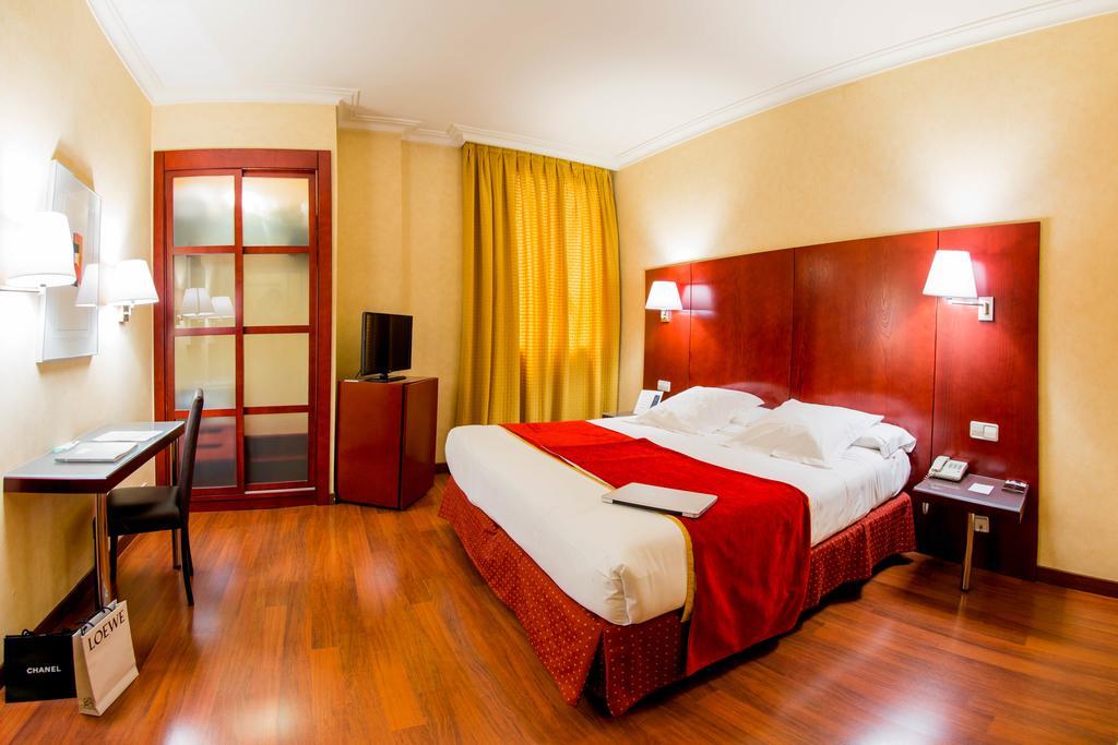 Hotel Arosa Madrid Kültér fotó