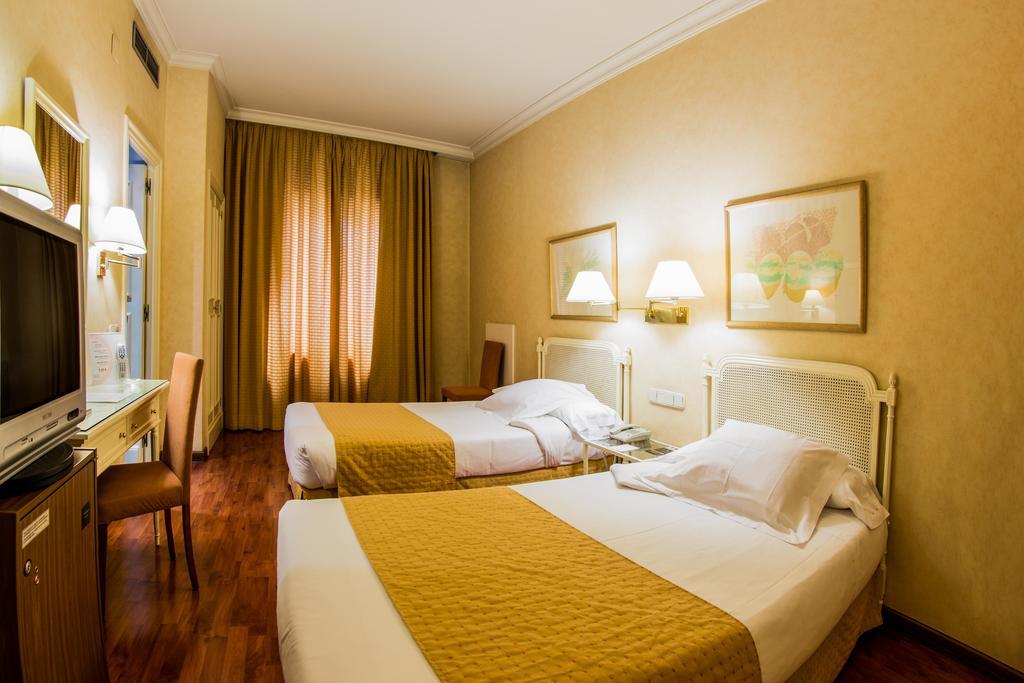 Hotel Arosa Madrid Kültér fotó